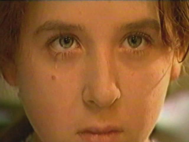 Кадр из фильма Я вам больше не верю (2000)