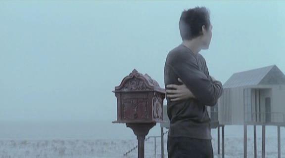 Кадр из фильма Дом у озера / Siworae (2000)