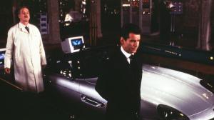 Кадры из фильма Джеймс Бонд 007: И целого мира мало / James Bond 007: The World Is Not Enough (2000)