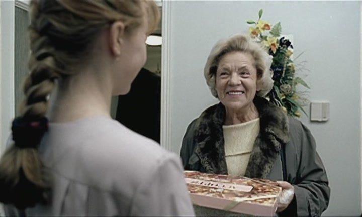 Кадр из фильма Луной был полон сад (2000)