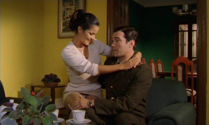 Кадр из фильма Сексназ капитана Пантохи / Pantaleón y las visitadoras (2000)