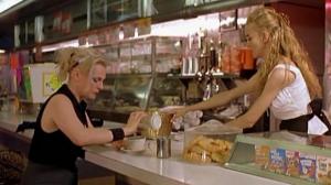 Кадры из фильма Еда и женщины на скорую руку / Fast Food Fast Women (2000)