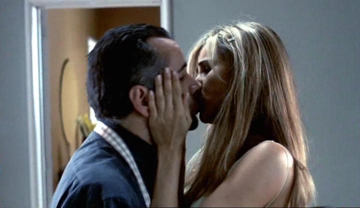 Кадр из фильма Сука-любовь / Amores perros (2000)