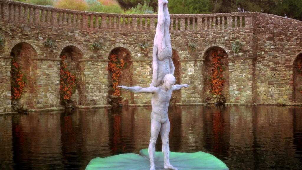Кадр из фильма Цирк дю Солей: Большое путешествие / Cirque du Soleil: Journey of Man (2000)