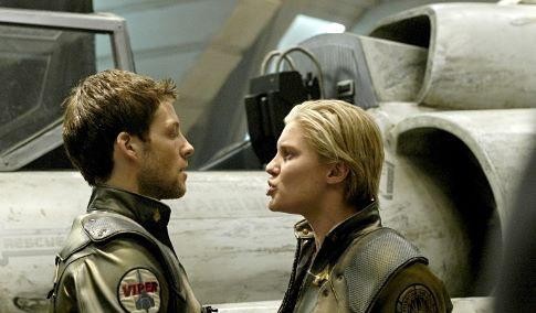 Кадр из фильма Звездный крейсер Галактика / Battlestar Galactica (2004)