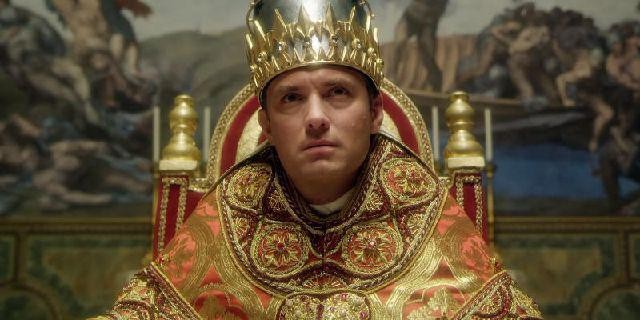 Кадр из фильма Молодой Папа / The Young Pope (2016)