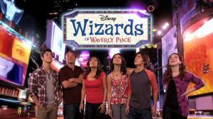Кадры из фильма Волшебники из Вэйверли Плэйс / Wizards of Waverly Place (2009)