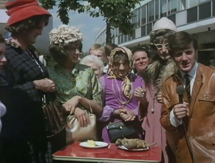 Кадр из фильма Монти Пайтон: Летающий цирк / Monty Python's Flying Circus (1969)