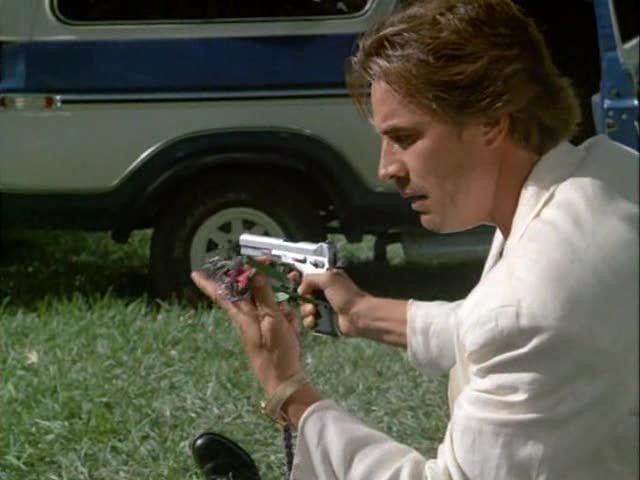 Кадр из фильма Полиция майами: Отдел Нравов / Miami Vice (1984)