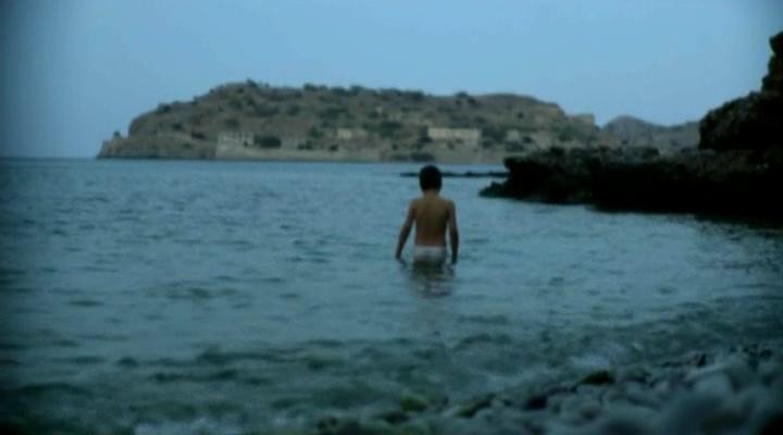 Кадр из фильма Остров / To nisi (2010)
