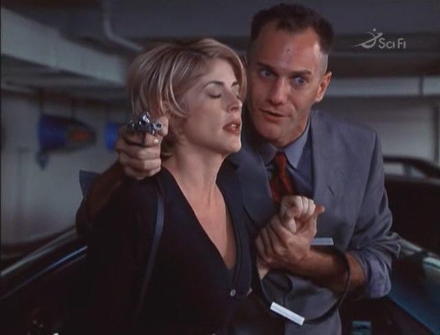 Кадр из фильма Полицейский во времени / Timecop (1997)