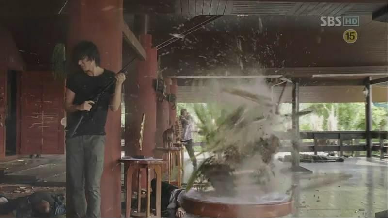 Кадр из фильма Городской охотник / Siti hyunteo (2011)