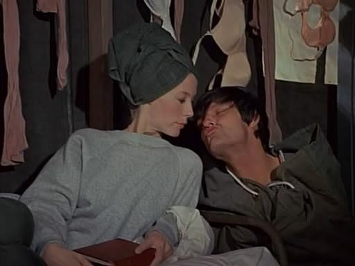Кадр из фильма Чертова служба в госпитале М.Э.Ш / M.A.S.H (1972)