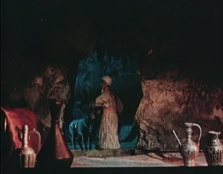Кадр из фильма Али-баба и 40 разбойников (1959)