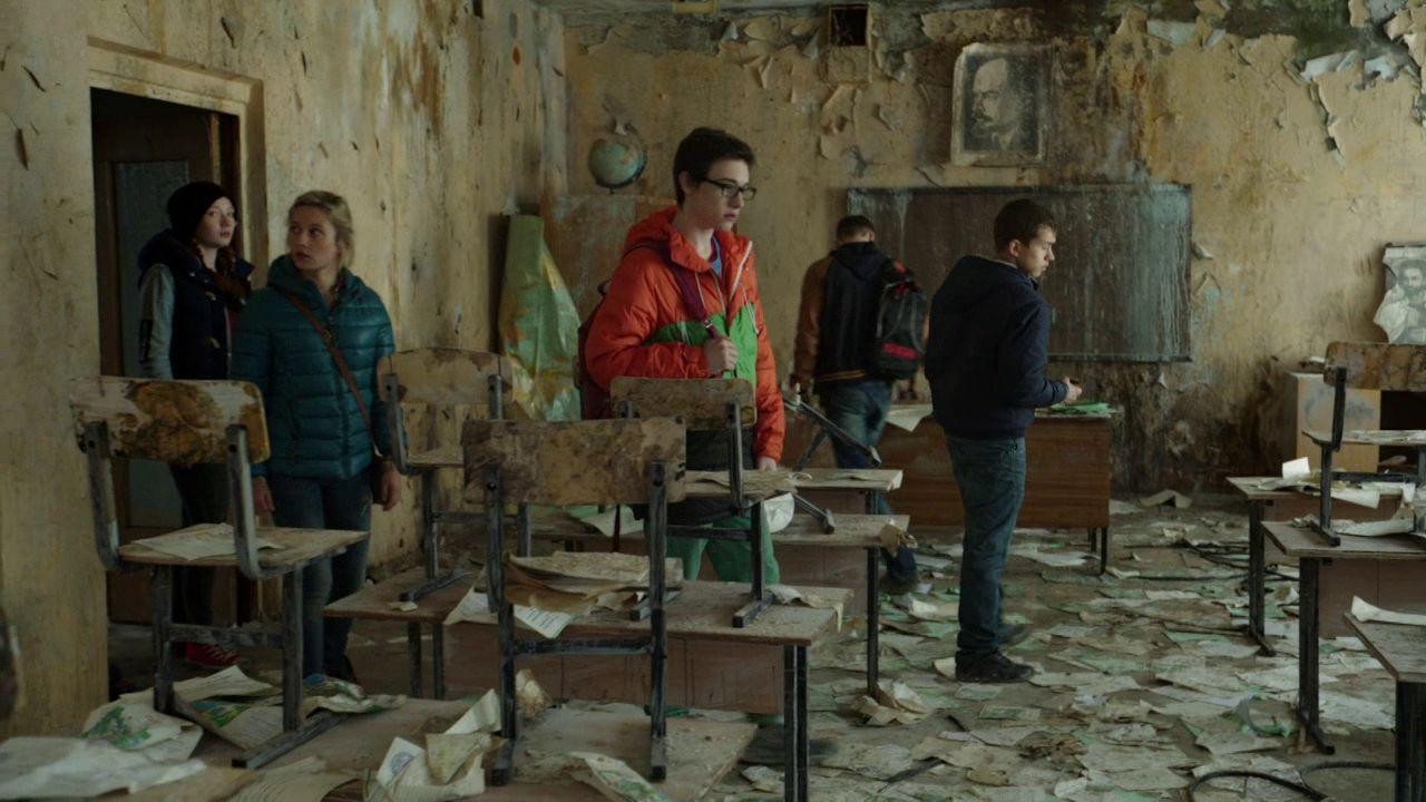 Кадр из фильма Чернобыль: Зона отчуждения (2019)